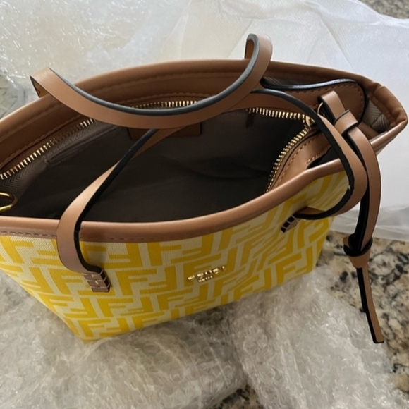 Fendi Yellow Tote Bag - Picture 3 of 4